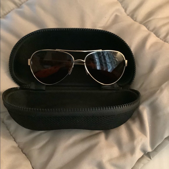 Women’s coast to polarize sunglasses - Picture 3 of 4